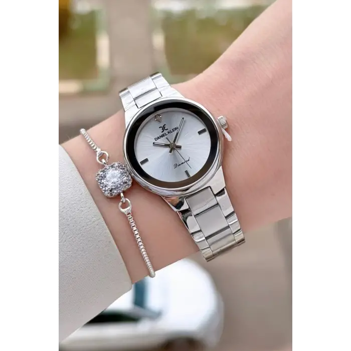 Gümüş Renk 30 mm Hediye Paketli Kadın Kol Saati ve Hediye Bileklik