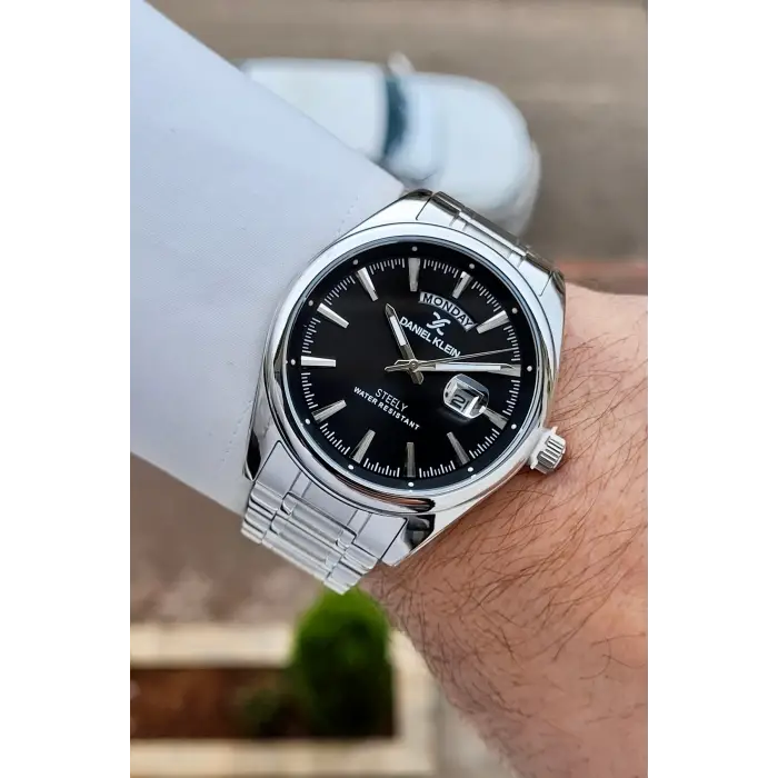Gümüş Siyah Renk 44 mm Tamamen Paslanmaz Çelik Takvimli Erkek Kol Saati
