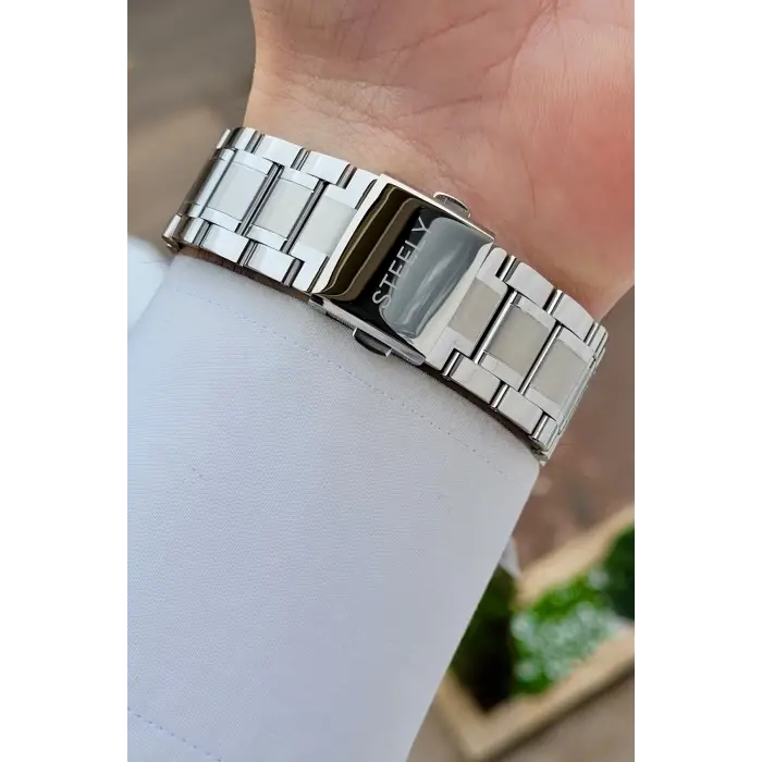 Gümüş Siyah Renk 44 mm Tamamen Paslanmaz Çelik Takvimli Erkek Kol Saati