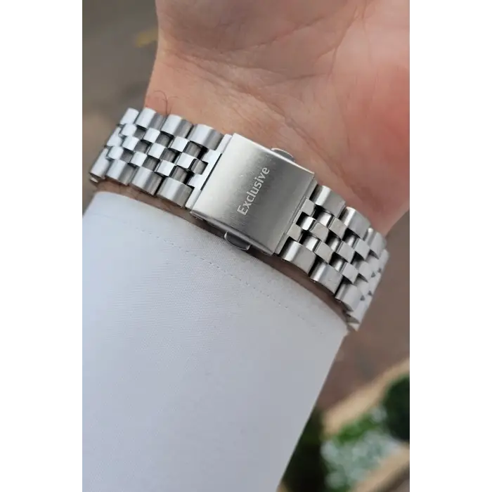 Gümüş Siyah Renk 42 mm Hediye Paketli İç Göstergeleri Aktif Erkek Kol Saati