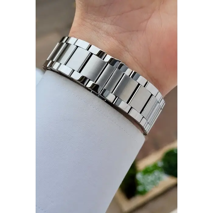 Kadranı Lacivert Kordonu Gümüş Renk 43 mm Erkek Kol Saati