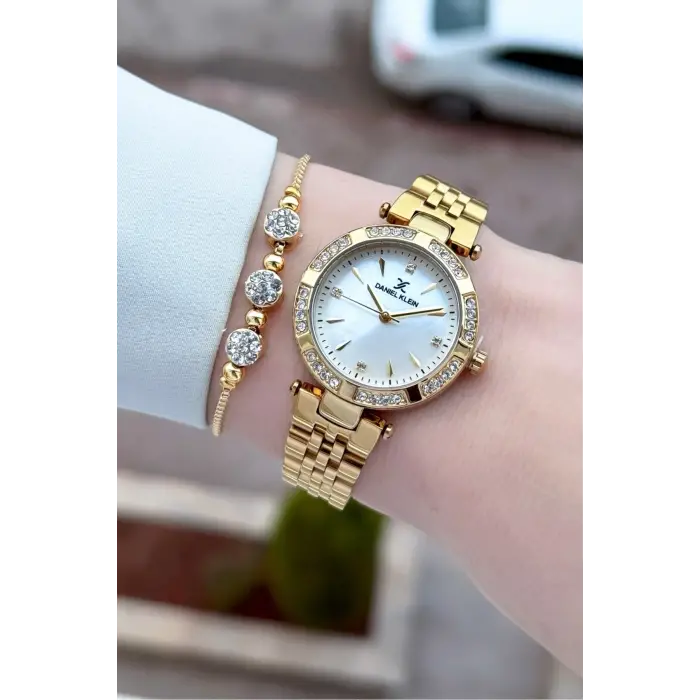 Gold Renk 30 Mm Kadın Kol Saati ve Bileklik