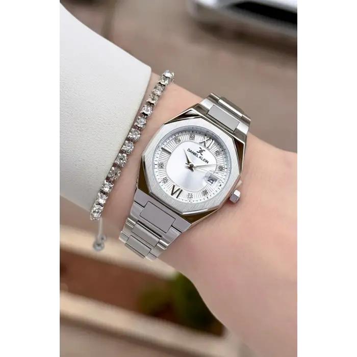 Gümüş Renk Hediye Paketli 30 Mm Kadın Kol Saati ve Bileklik