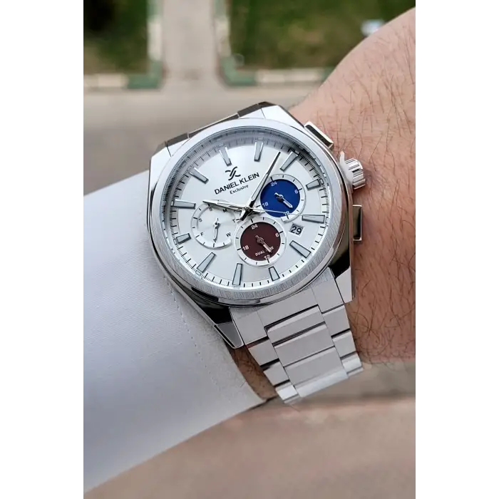 Kadranı Renkli Kordonu Gümüş Renk 44 mm İç Göstergeleri Aktif Erkek Kol Saati