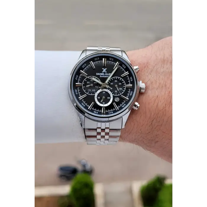 Kadranı Siyah Kordonu Gümüş Renk 43 Mm 5 ATM Erkek Kol Saati