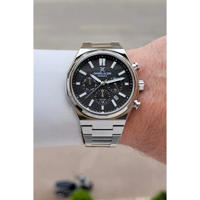 Kadranı Siyah Kordonu Gümüş Renk 43 mm Erkek Kol Saati