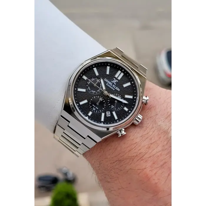 Kadranı Siyah Kordonu Gümüş Renk 43 mm Erkek Kol Saati