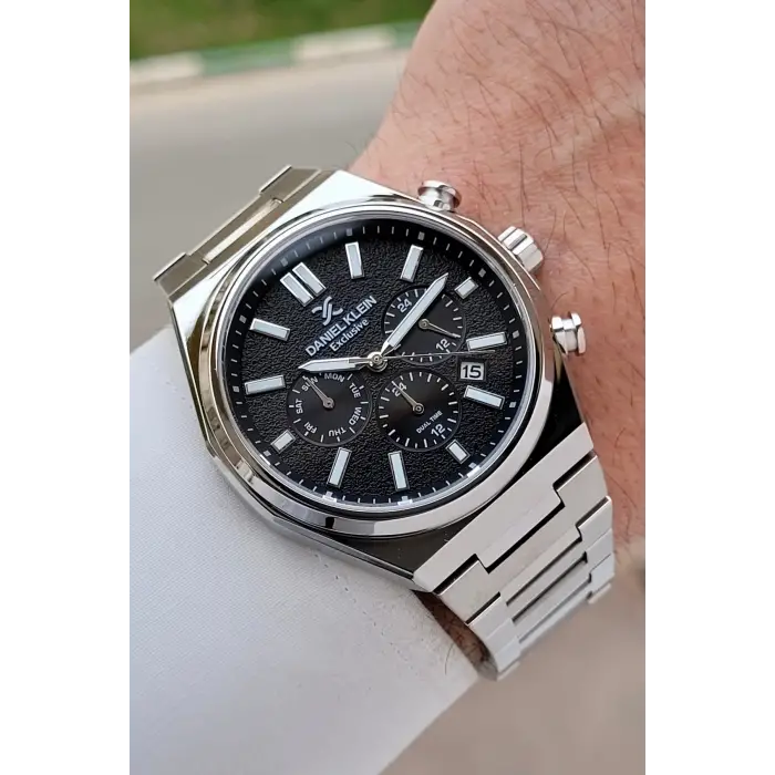 Kadranı Siyah Kordonu Gümüş Renk 43 mm Erkek Kol Saati
