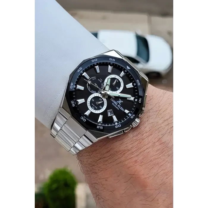 Kadranı Siyah Kordonu Gümüş Renk 43,5 Mm Erkek Kol Saati