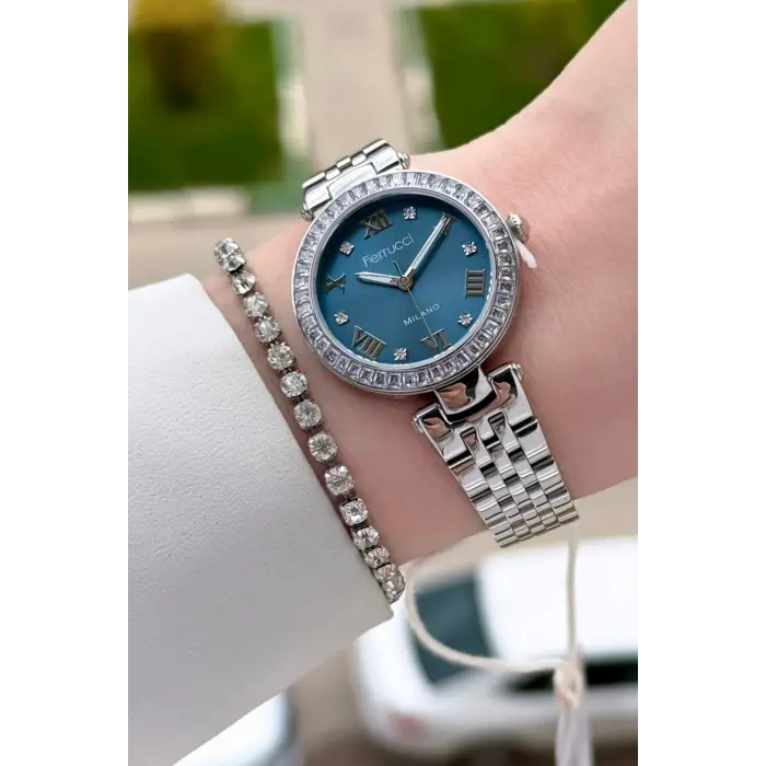 Kadranı Mavi Kordonu Gümüş Renk Kadın 30 Mm Kadın Kol Saati ve Hediye Bileklik