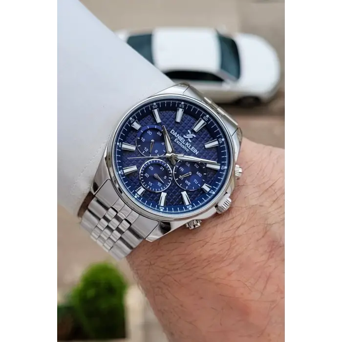 Kadranı Lacivert Kordonu Gümüş Renk 43 mm Erkek Kol Saati