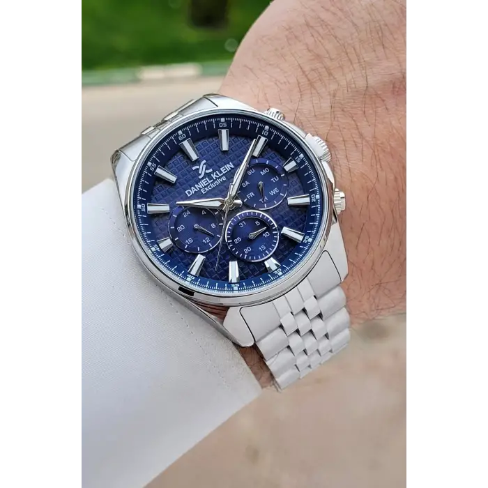 Kadranı Lacivert Kordonu Gümüş Renk 43 mm Erkek Kol Saati