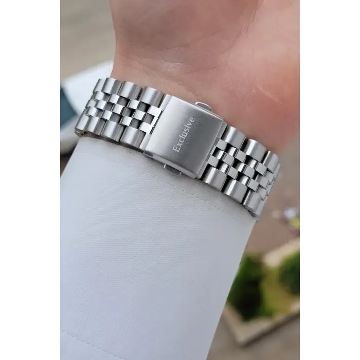 Kadranı Lacivert Kordonu Gümüş Renk 43 mm Erkek Kol Saati
