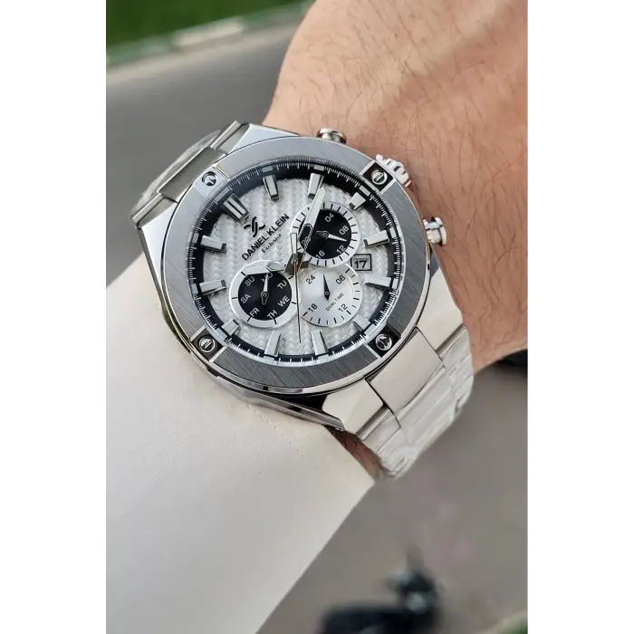 Gümüş Renk 46,5 Mm Hediye Paketli Erkek Kol Saati