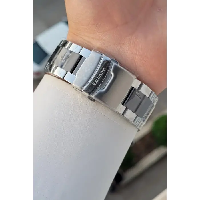 Siyah Gümüş Renk 46,5 Mm Hediye Paketli Erkek Kol Saati