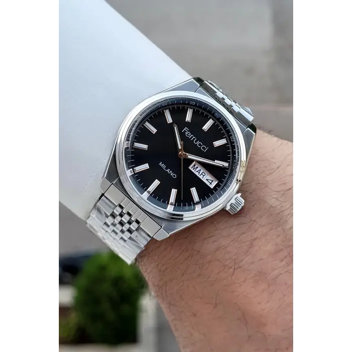 Kadranı Siyah Kordonu Gümüş Renk Hediye Paketli 40 Mm Erkek Kol Saati