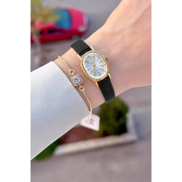 Kasası Gold Kordonu Siyah Renk Hediye Paketli 20 Mm 5 ATM Kadın Kol Saati