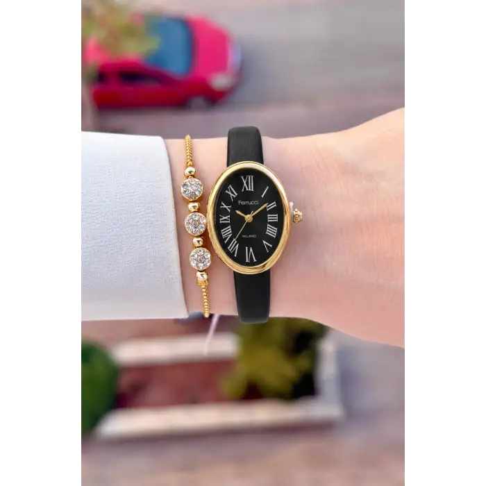 Kasası Gold Kordonu Siyah Renk Hediye Paketli 22 Mm 5 ATM Kadın Kol Saati