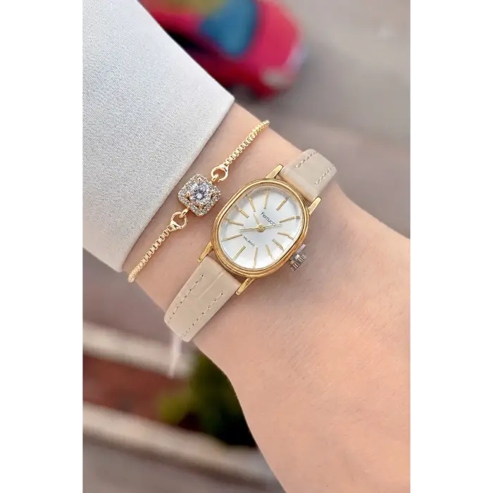 Kasası Gold Kordonu Krem Renk Hediye Paketli 20 Mm 5 ATM Kadın Kol Saati