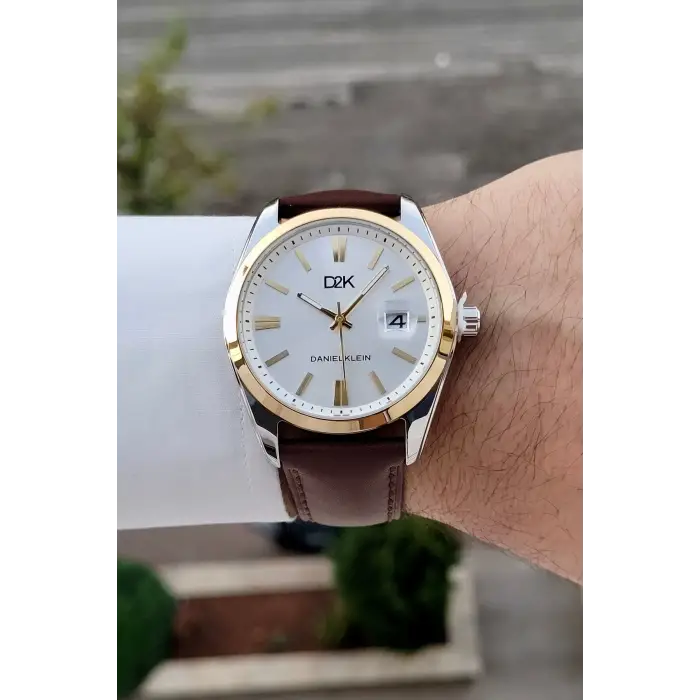 Kasası Gümüş Gold Kordonu Kahverengi Renk 42 Mm Takvimli Hediye Paketli Erkek Kol Saati