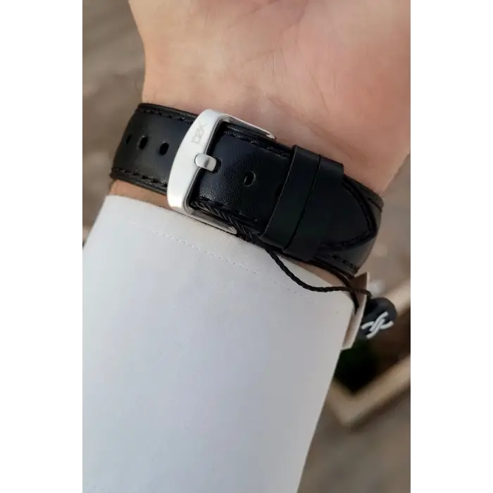 Kasası Gümüş Kordonu Siyah Renk 42 Mm Takvimli Hediye Paketli Erkek Kol Saati