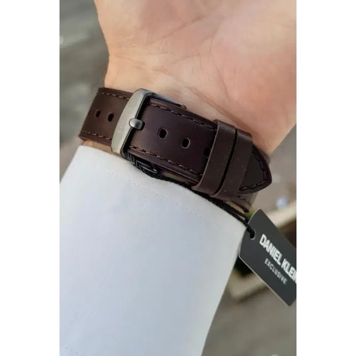 Kasası Siyah Kordonu Kahverengi Renk İç Göstergeleri Aktif Hediye Paketli Erkek Kol Saati