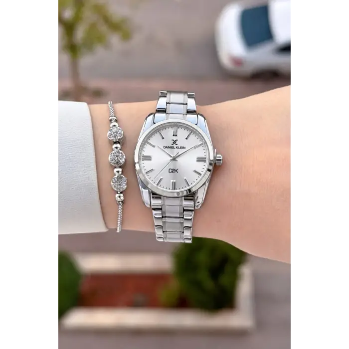Gümüş Renk 30 Mm Hediye Paketli Kadın Kol Saati