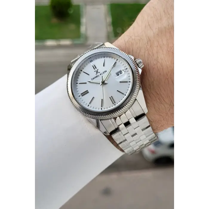 Gümüş Renk 41 Mm 5 ATM Takvimli Hediye Paketli Erkek Kol Saati