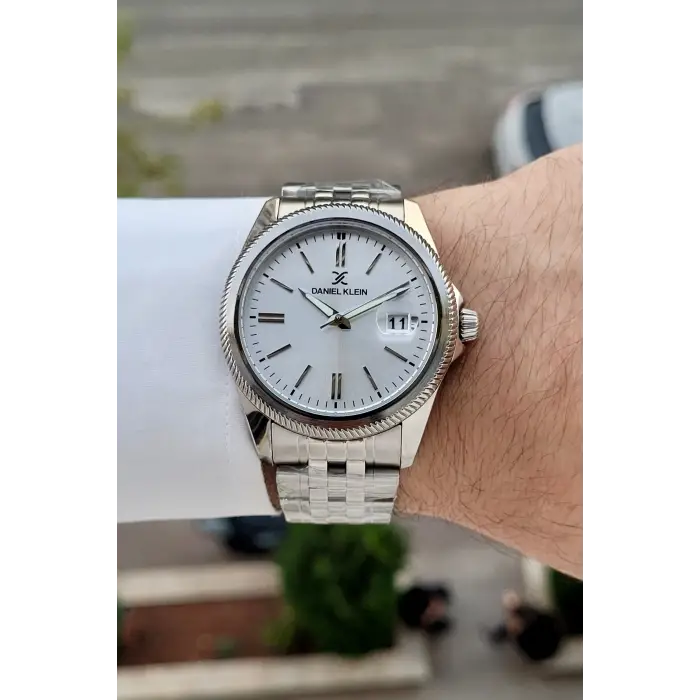 Gümüş Renk 41 Mm 5 ATM Takvimli Hediye Paketli Erkek Kol Saati