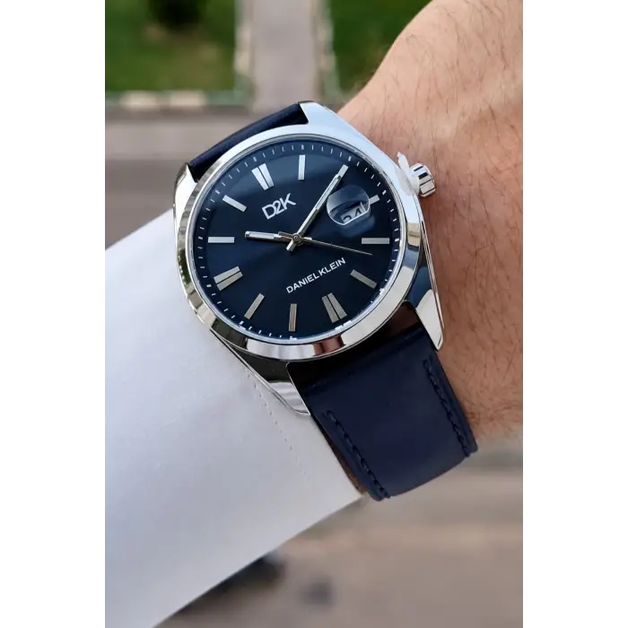 Kasası Gümüş Kordonu Lacivert Renk 42 Mm Takvimli Hediye Paketli Erkek Kol Saati
