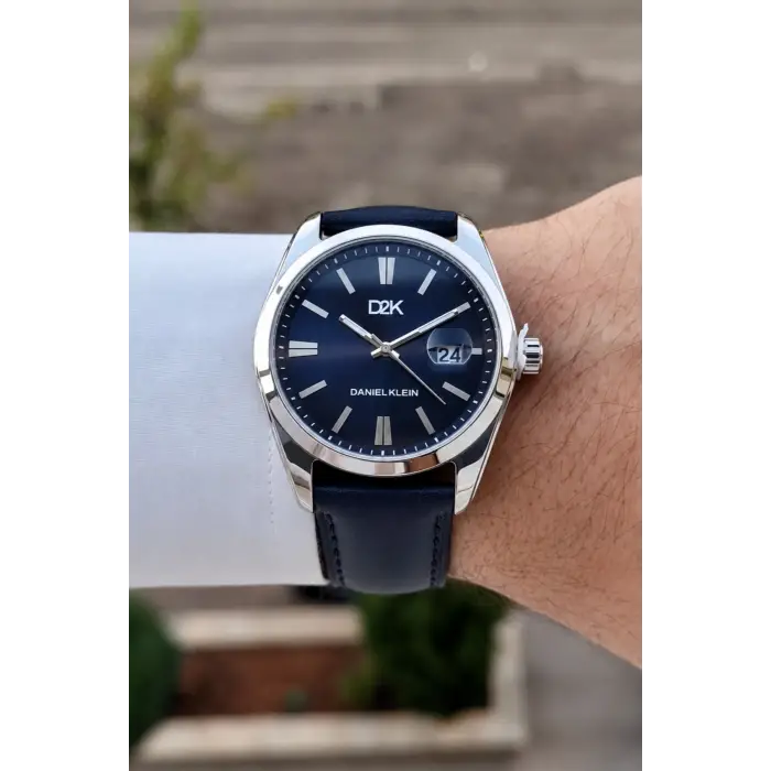 Kasası Gümüş Kordonu Lacivert Renk 42 Mm Takvimli Hediye Paketli Erkek Kol Saati