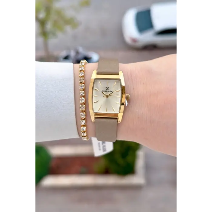Kasası Gold Kordonu Vizon Renk 23 Mm Hediye Paketli Kadın Kol Saati