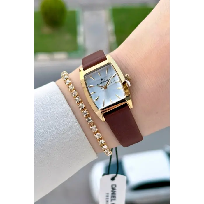 Kasası Gold Kordonu Kahverengi Renk 23 Mm Hediye Paketli Kadın Kol Saati