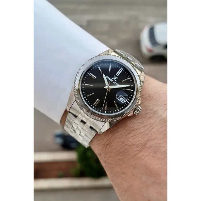 Kadranı Siyah Kordonu Gümüş Renk 41 Mm 5 ATM Takvimli Hediye Paketli Erkek Kol Saati