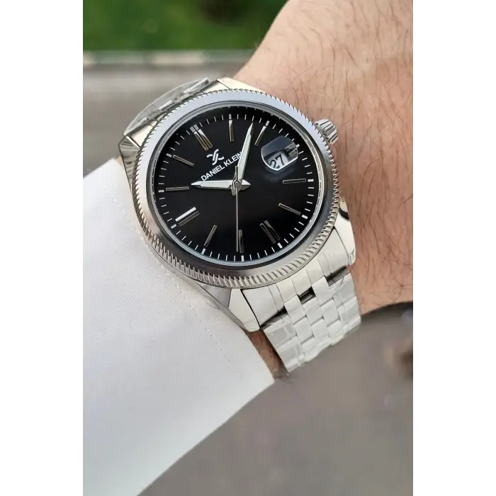 Kadranı Siyah Kordonu Gümüş Renk 41 Mm 5 ATM Takvimli Hediye Paketli Erkek Kol Saati