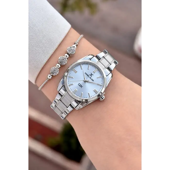 Kadranı Mavi Kordonu Gümüş Renk 30 Mm Hediye Paketli Kadın Kol Saati
