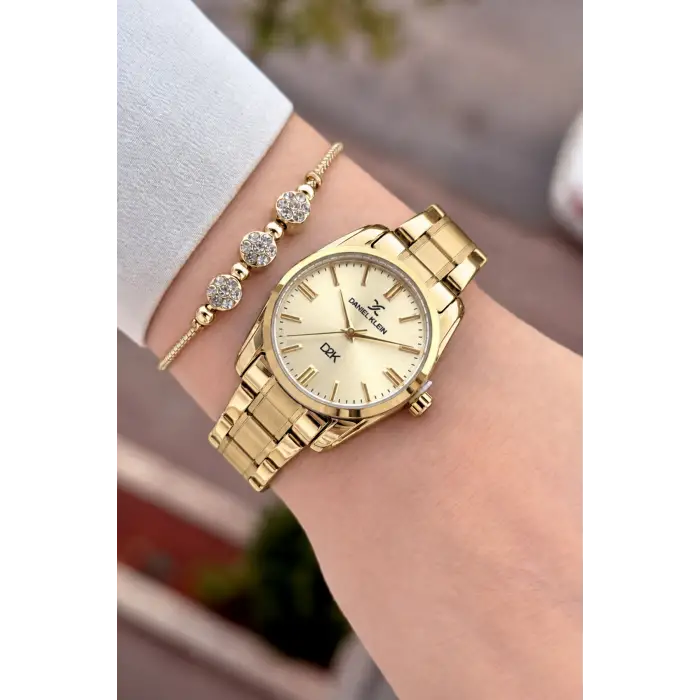 Kadranı Sarı Kordonu Gold Renk 30 Mm Hediye Paketli Kadın Kol Saati