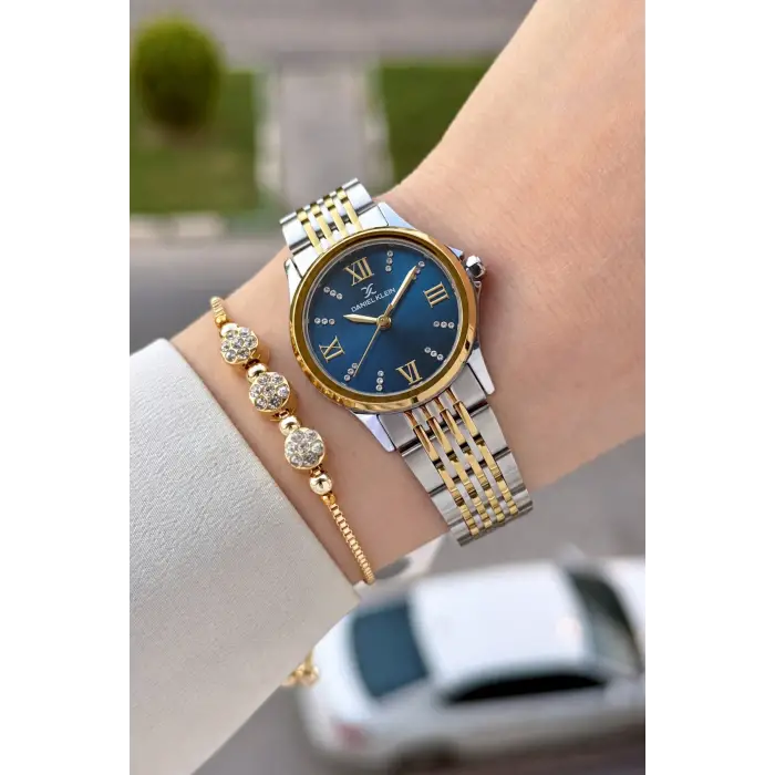 Kadranı Lacivert Kordonu Gold Gümüş Renk 28 Mm Hediye Paketli Kadın Kol Saati