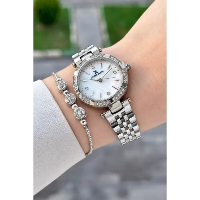 Gümüş Renk 30 Mm Crystal Cam Hediye Paketli Kadın Kol Saati
