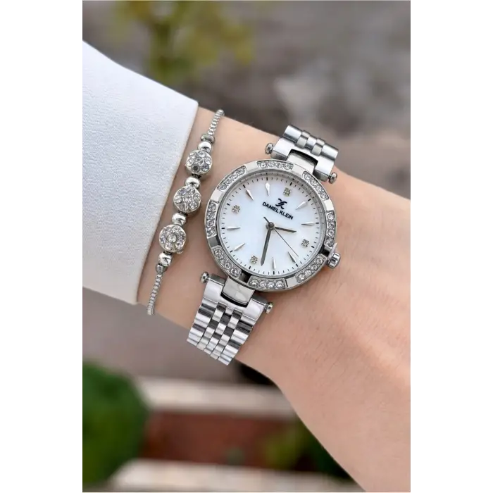Gümüş Renk 30 Mm Crystal Cam Hediye Paketli Kadın Kol Saati