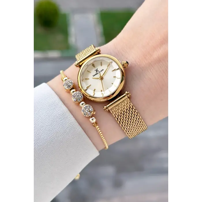 Kadranı Sarı Kordonu Gold Renk 26 Mm Hediye Paketli Kadın Kol Saati