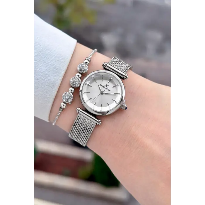 Gümüş Renk 26 Mm Hediye Paketli Kadın Kol Saati