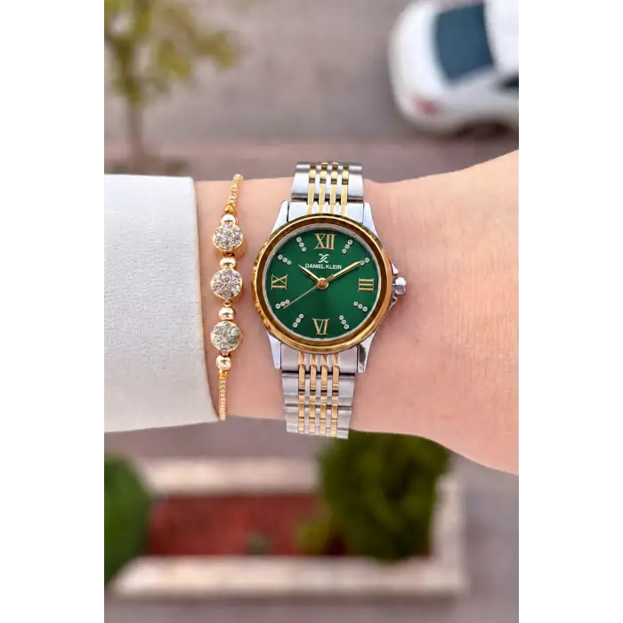 Kadranı Yeşil Kordonu Gold Gümüş Renk 28 Mm Hediye Paketli Kadın Kol Saati
