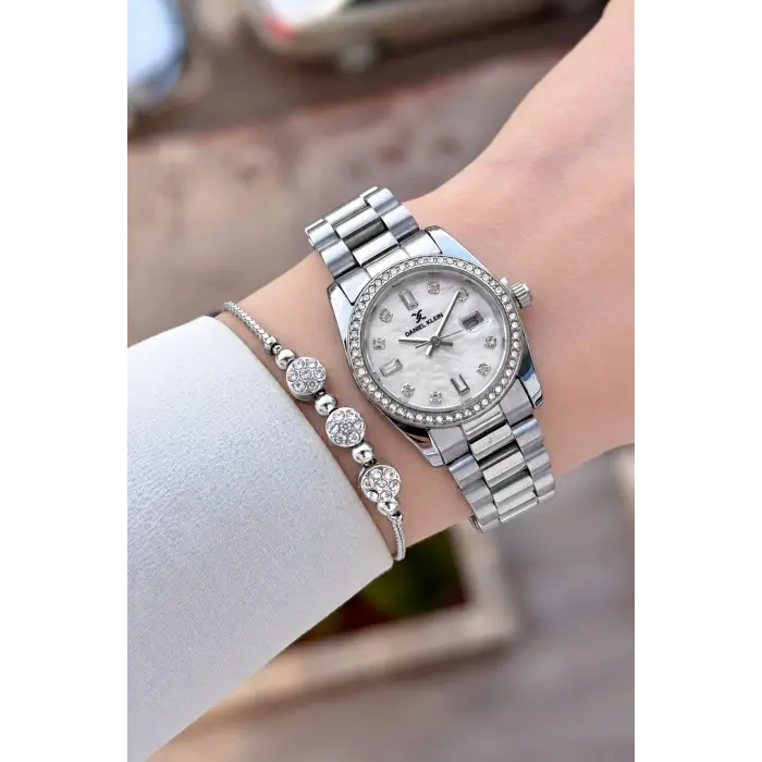 Gümüş Renk 28 Mm Kadın Kol Saati ve Bileklik