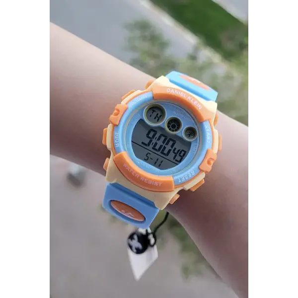 Daniel Klein DKISTE823 Çok Renkli 6 Farklı Işıklı 5 Atm Çocuk Kol Saati