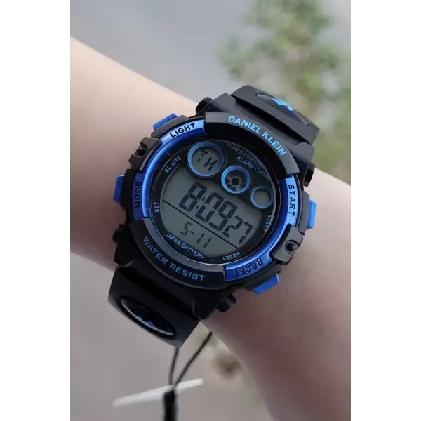 Daniel Klein DKISTE822 Siyah Mavi Renk 6 Farklı Işıklı 5 Atm Çocuk Kol Saati