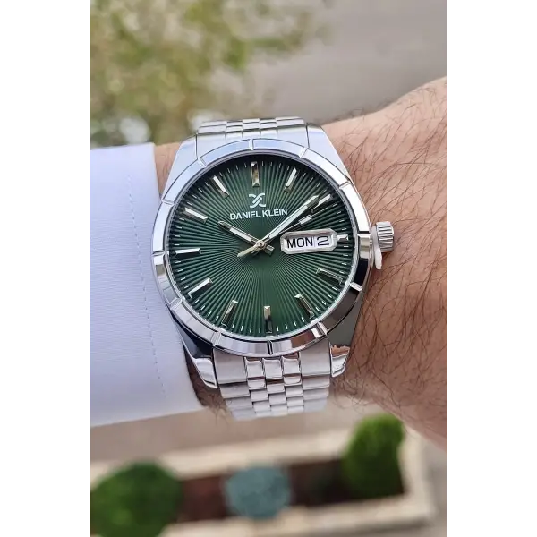 Daniel Klein DKISTE845 Kadranı Yeşil Kordonu Gümüş Renk Takvim ve Gün Fonksiyonlu Erkek Kol Saati