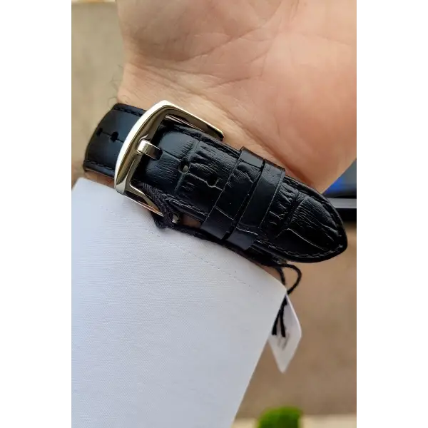 Ferrucci FCISTE248 Kasası Gümüş Kordonu Siyah Renk Fonksiyonlu Erkek Kol Saati