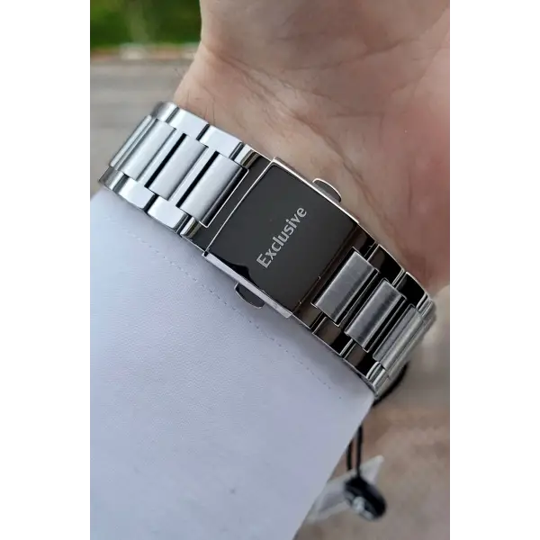 Daniel Klein DKISTE983 Kadranı Siyah Kordonu Gümüş Renk İç Göstergeleri Aktif Erkek Kol Saati