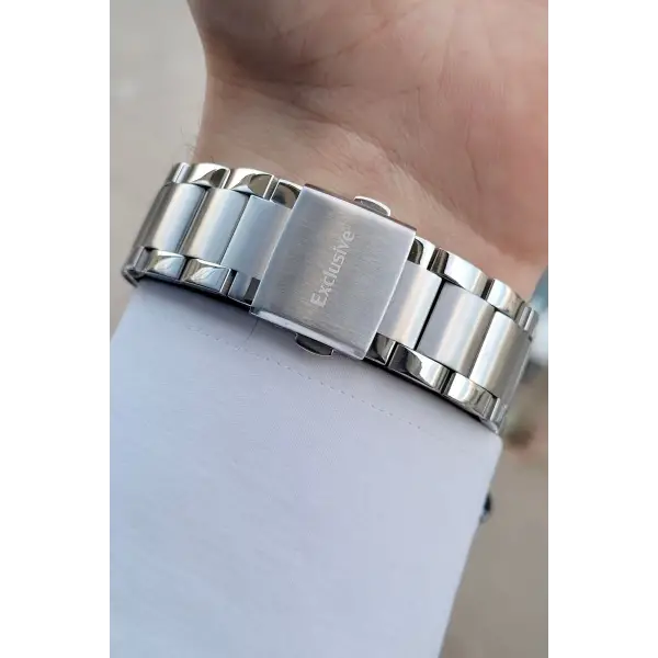 Daniel Klein DKISTE1009 Kadranı Siyah Kordonu Gümüş Renk Hediye Paketli İç Göstergeleri Aktif Erkek Kol Saati